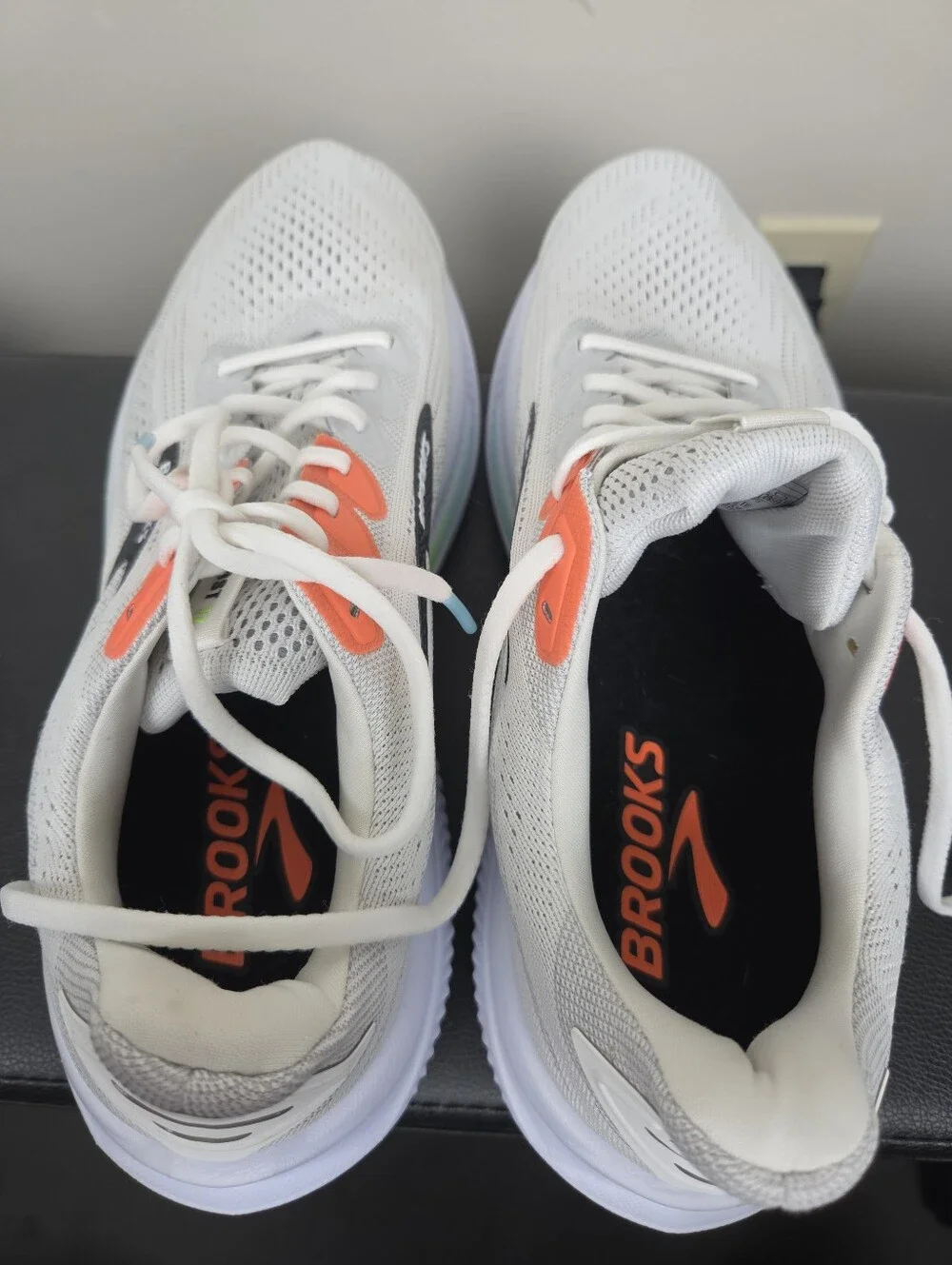 Brooks Ghost 17 White Pink Clay Gecko Men's Size 10.5 Athletic Running Shoes